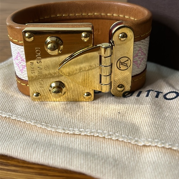 Louis Vuitton murakami bracelet FULL - Picture 4 of 6
